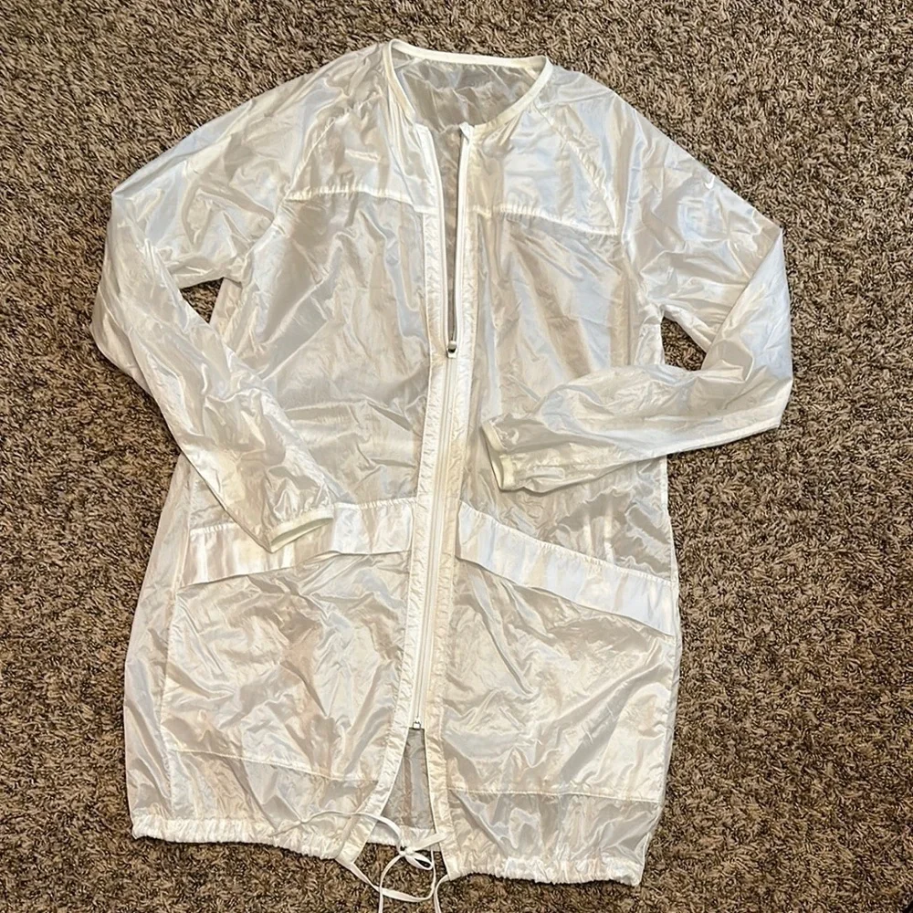 Nike White Lightweight Packable Longline Zip Jacket 648575 Womens S - Picture 6 of 6